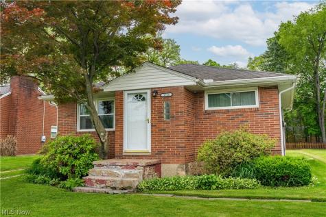 1721 Broad Avenue NW Canton OH 44708