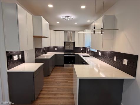 1872 W 57th Street Cleveland OH 44102