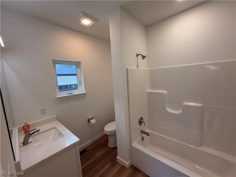 1872 W 57th Street Cleveland OH 44102