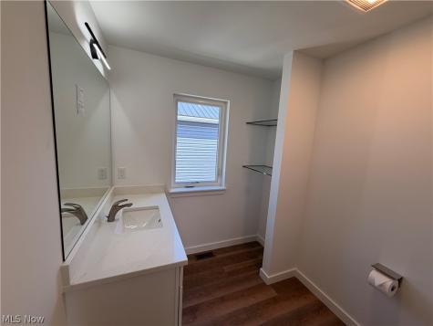 1872 W 57th Street Cleveland OH 44102
