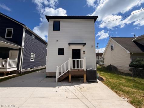 1872 W 57th Street Cleveland OH 44102