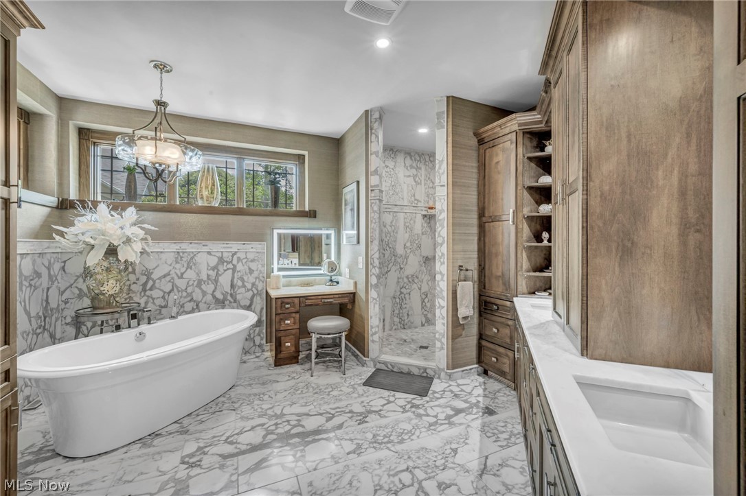 3909 Weymouth Woods Drive Medina OH 44256