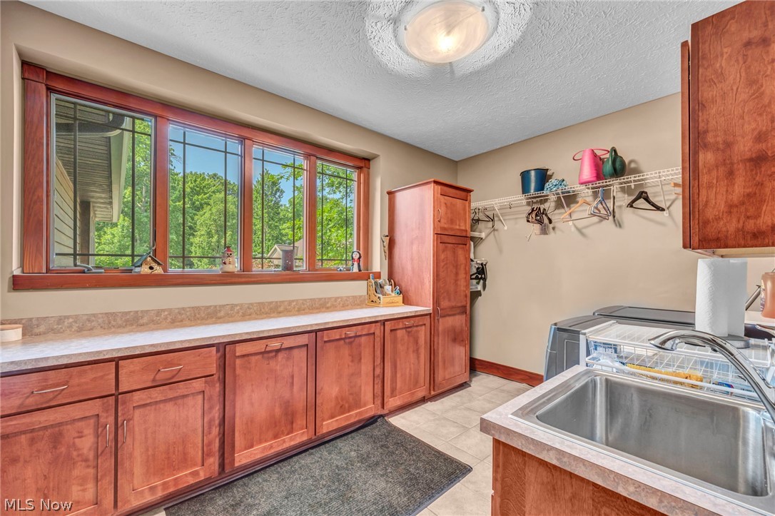 3909 Weymouth Woods Drive Medina OH 44256