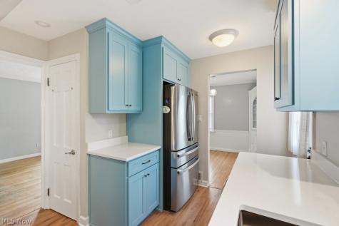 1379 Winston Road South Euclid OH 44121