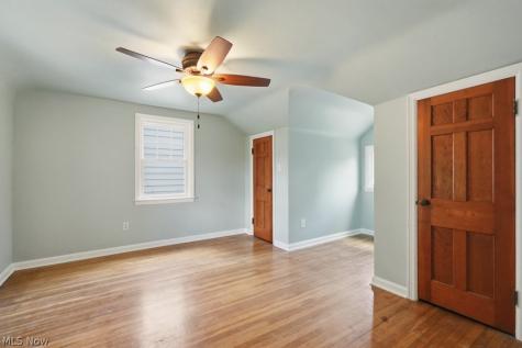 1379 Winston Road South Euclid OH 44121