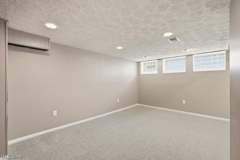1379 Winston Road South Euclid OH 44121