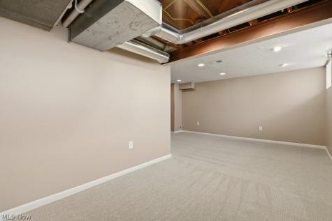 1379 Winston Road South Euclid OH 44121