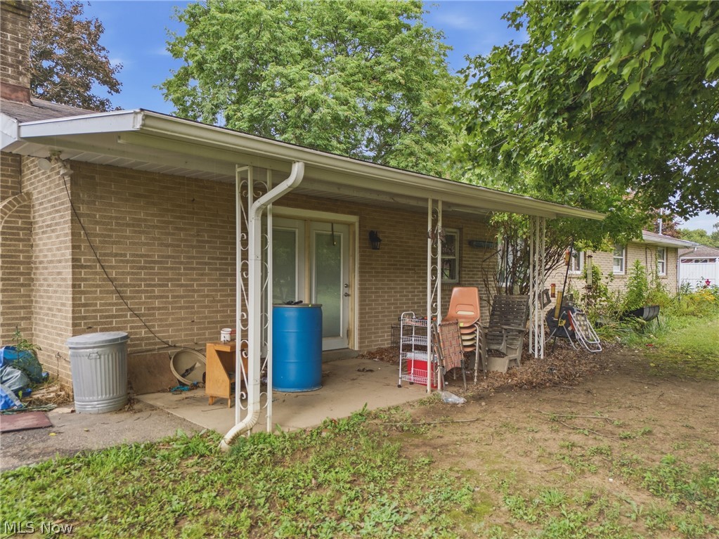 5266 Glenhaven Avenue Louisville OH 44641