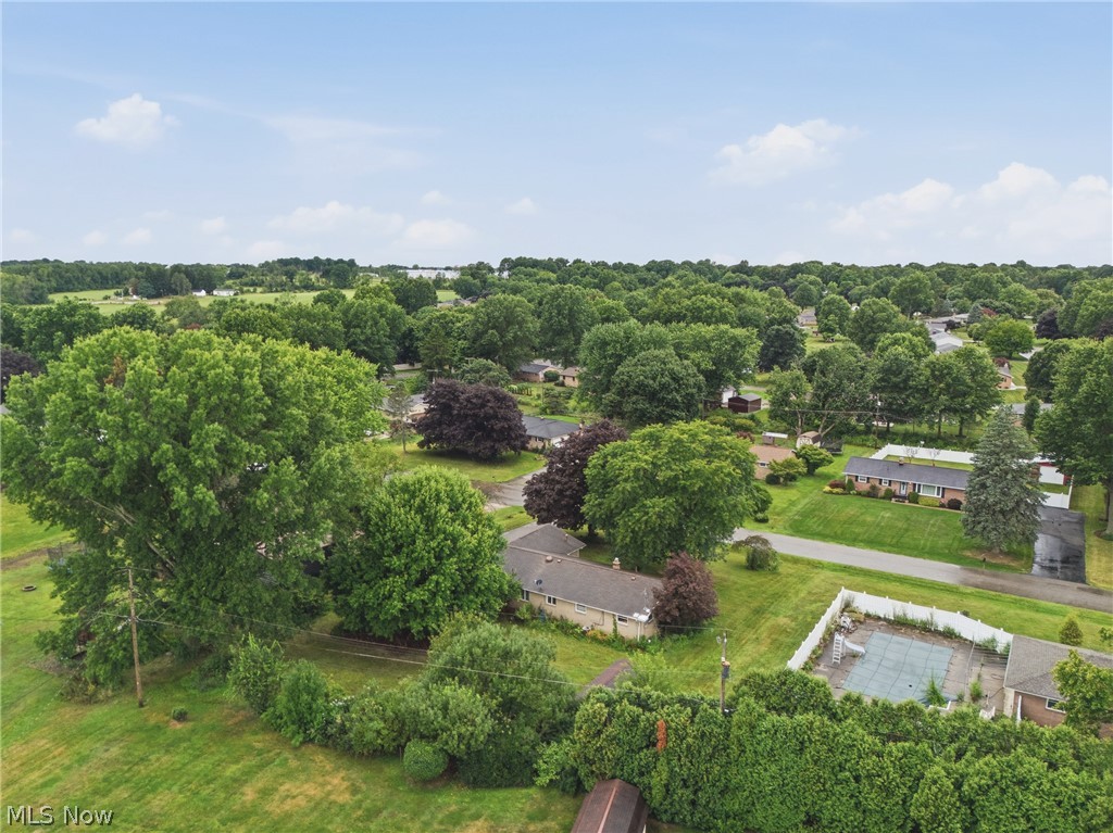5266 Glenhaven Avenue Louisville OH 44641