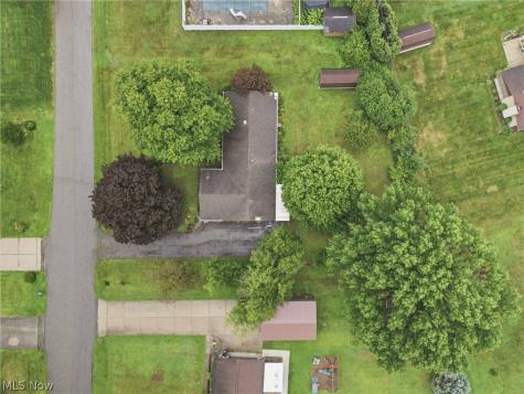 5266 Glenhaven Avenue Louisville OH 44641