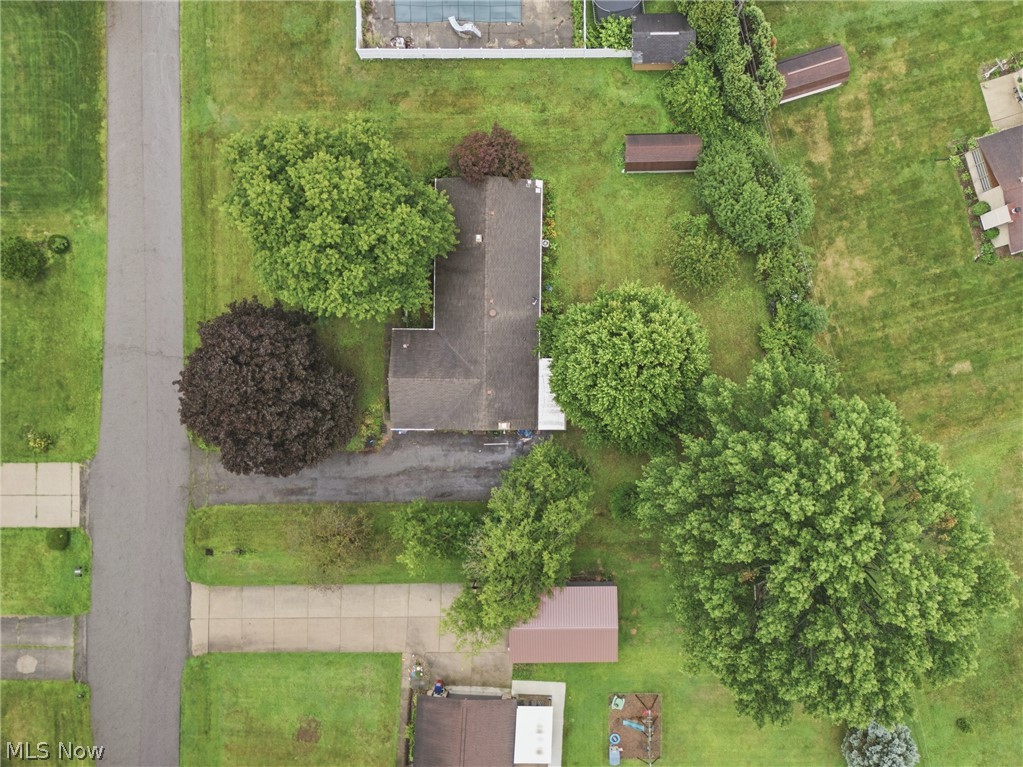 5266 Glenhaven Avenue Louisville OH 44641