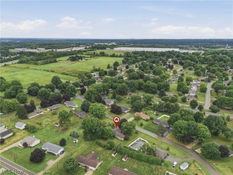 5266 Glenhaven Avenue Louisville OH 44641