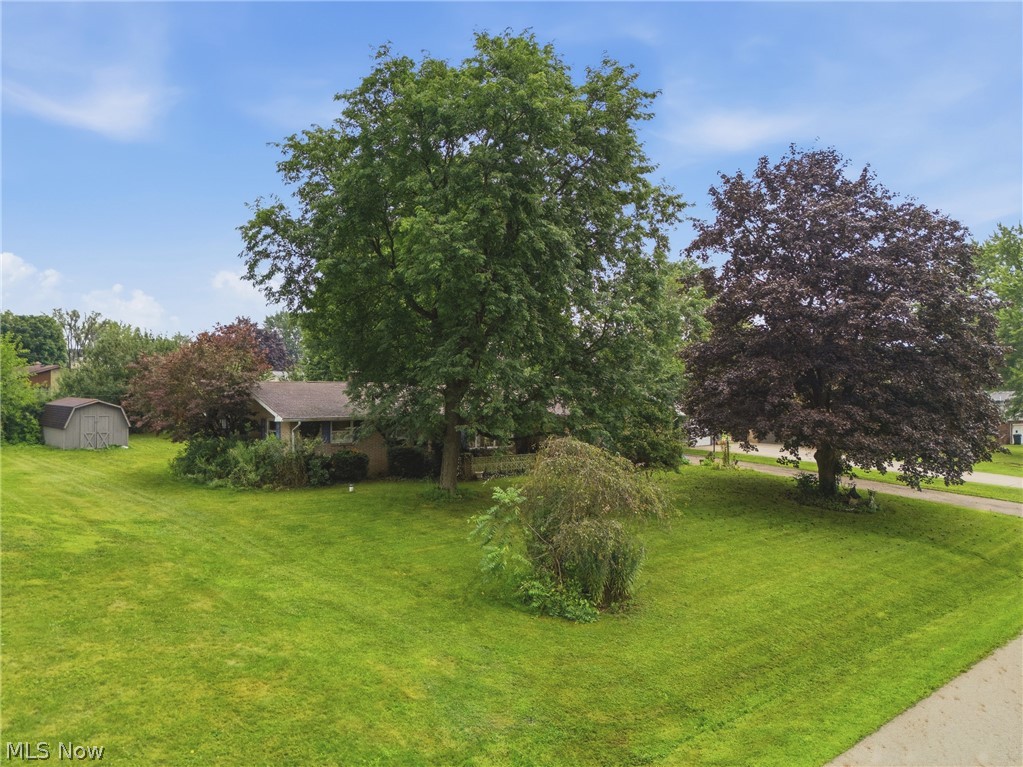 5266 Glenhaven Avenue Louisville OH 44641