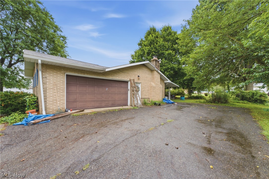 5266 Glenhaven Avenue Louisville OH 44641