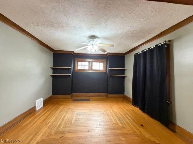 379 Homewood Avenue SE Warren OH 44483