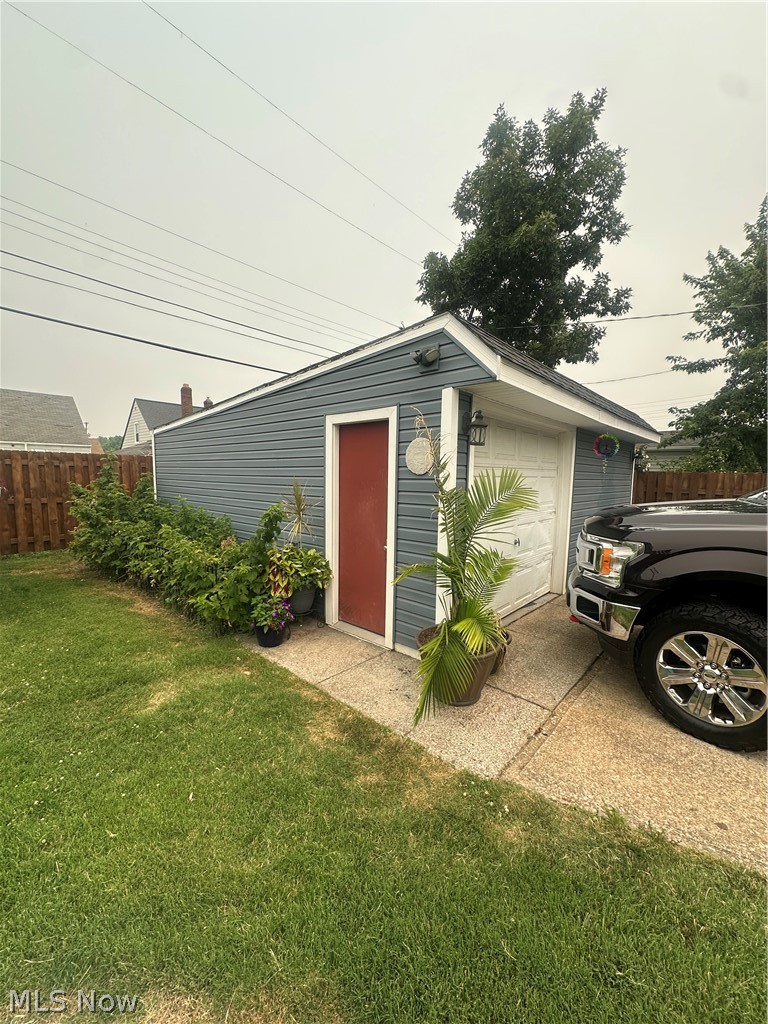 5502 Renwood Drive Parma OH 44129