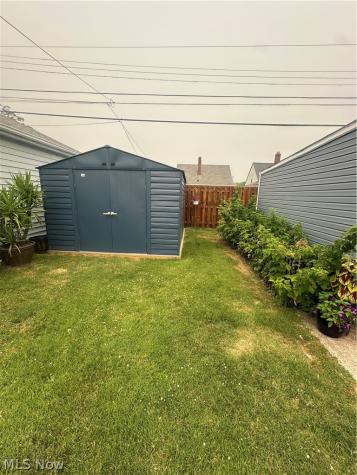 5502 Renwood Drive Parma OH 44129