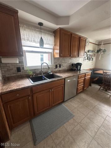 5502 Renwood Drive Parma OH 44129