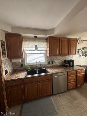 5502 Renwood Drive Parma OH 44129