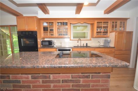 614 Fairwood Drive Tallmadge OH 44278