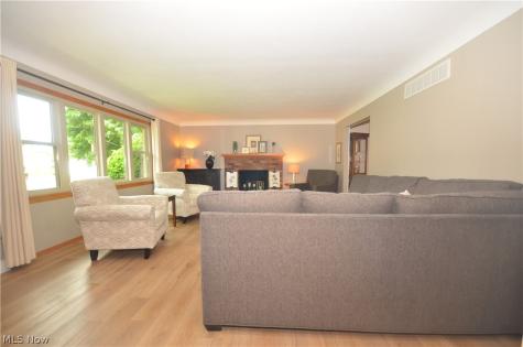 614 Fairwood Drive Tallmadge OH 44278