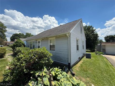 2916 Joseph Place NW Canton OH 44708