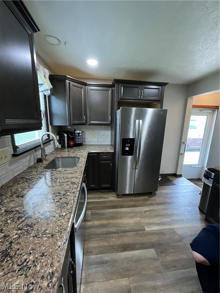 525 W Omar Street Struthers OH 44471