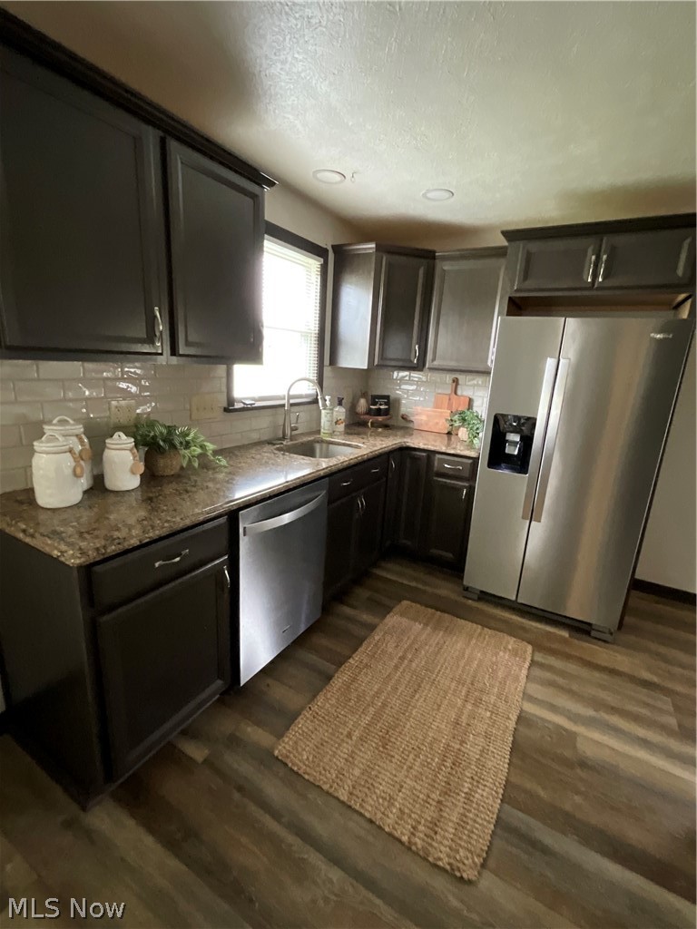 525 W Omar Street Struthers OH 44471