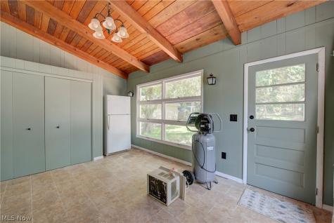 259 Jackson Street Amherst OH 44001