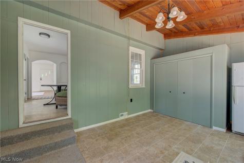 259 Jackson Street Amherst OH 44001