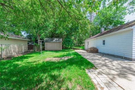 259 Jackson Street Amherst OH 44001