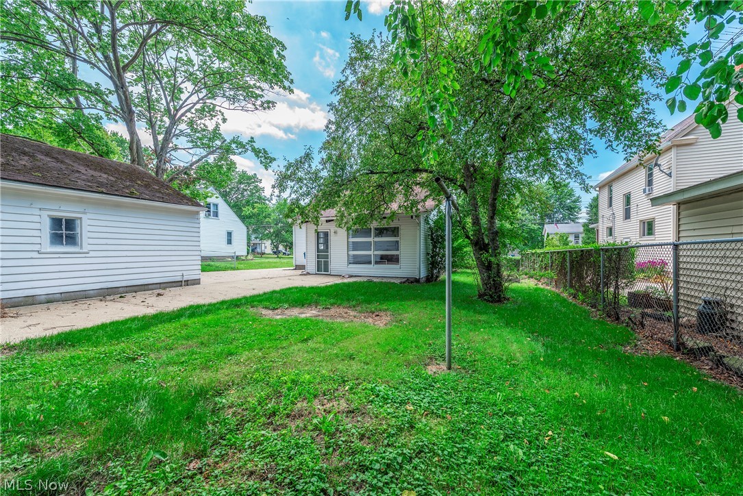 259 Jackson Street Amherst OH 44001