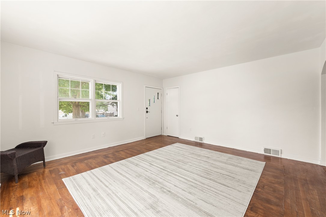 259 Jackson Street Amherst OH 44001
