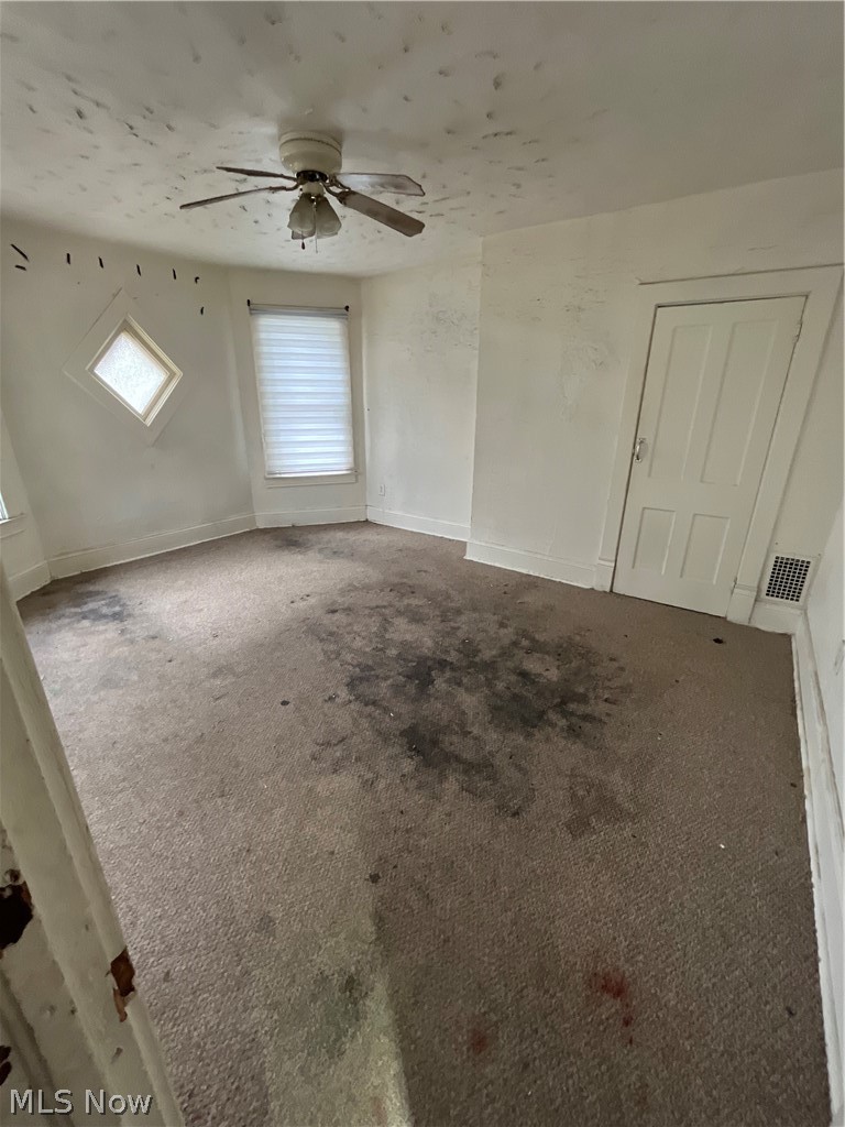 716 Minerva Street East Liverpool OH 43920