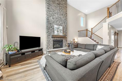 39154 Mcintosh Place Avon OH 44011