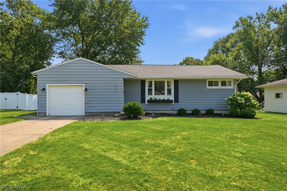 3417 Bentwillow Lane Austintown OH 44511