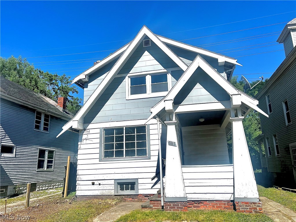 987 E 131st Street Cleveland OH 44108