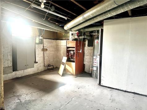 987 E 131st Street Cleveland OH 44108