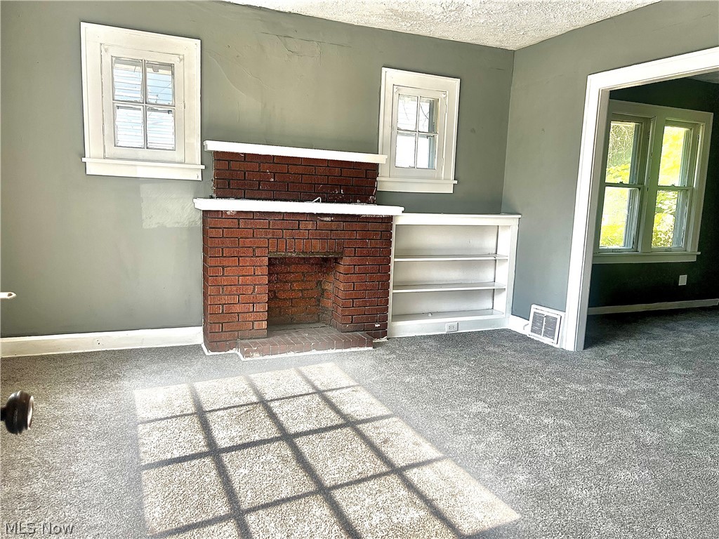 987 E 131st Street Cleveland OH 44108