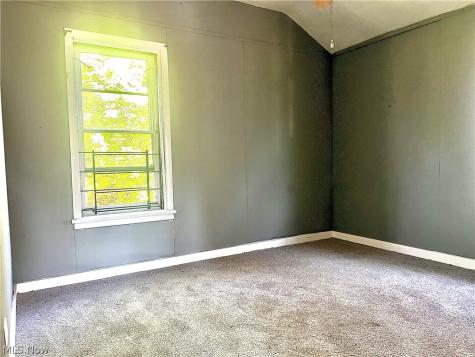 987 E 131st Street Cleveland OH 44108