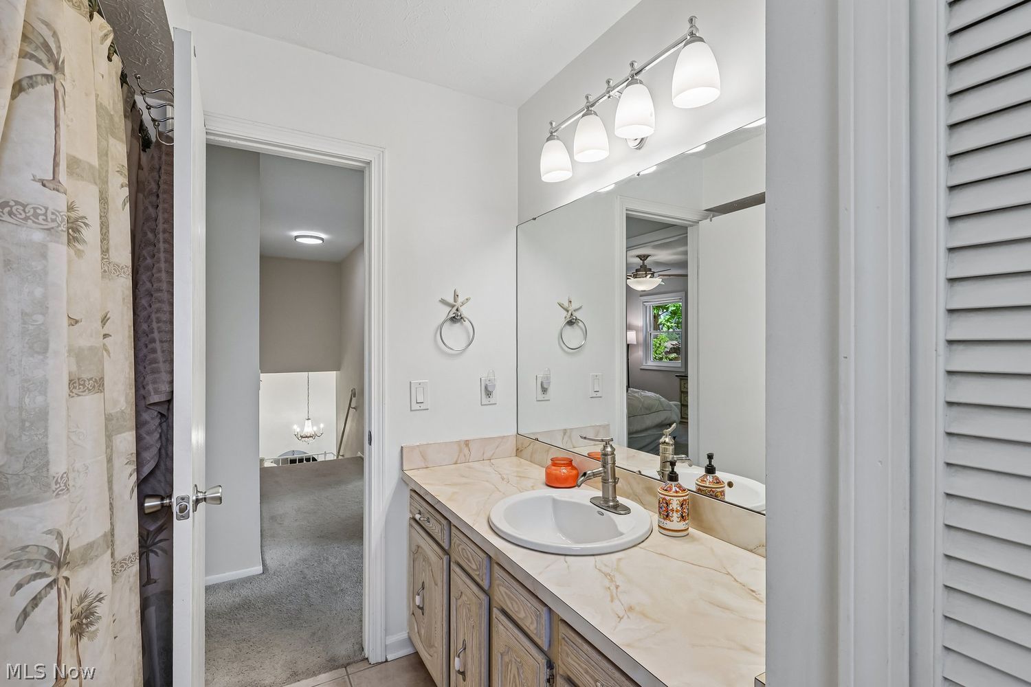 5850 N Crossview Road Seven Hills OH 44131