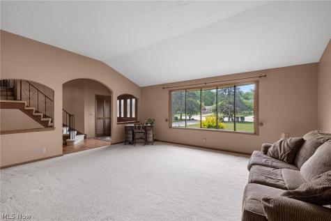 14826 Stone Creek Oval Strongsville OH 44149