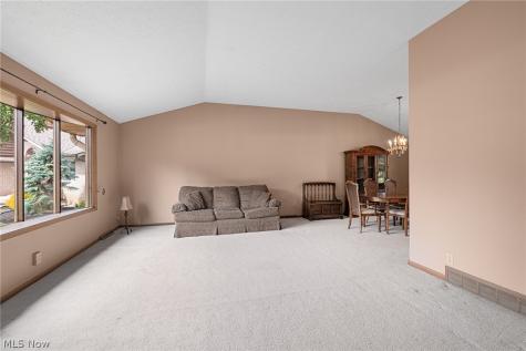 14826 Stone Creek Oval Strongsville OH 44149