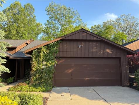 18251 Glencreek Lane Strongsville OH 44136