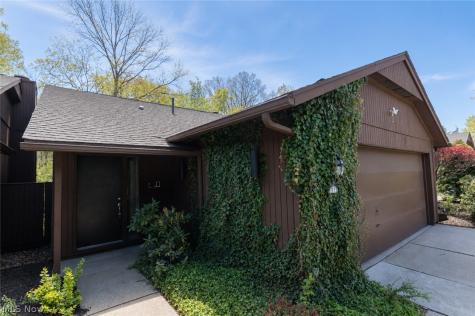 18251 Glencreek Lane Strongsville OH 44136