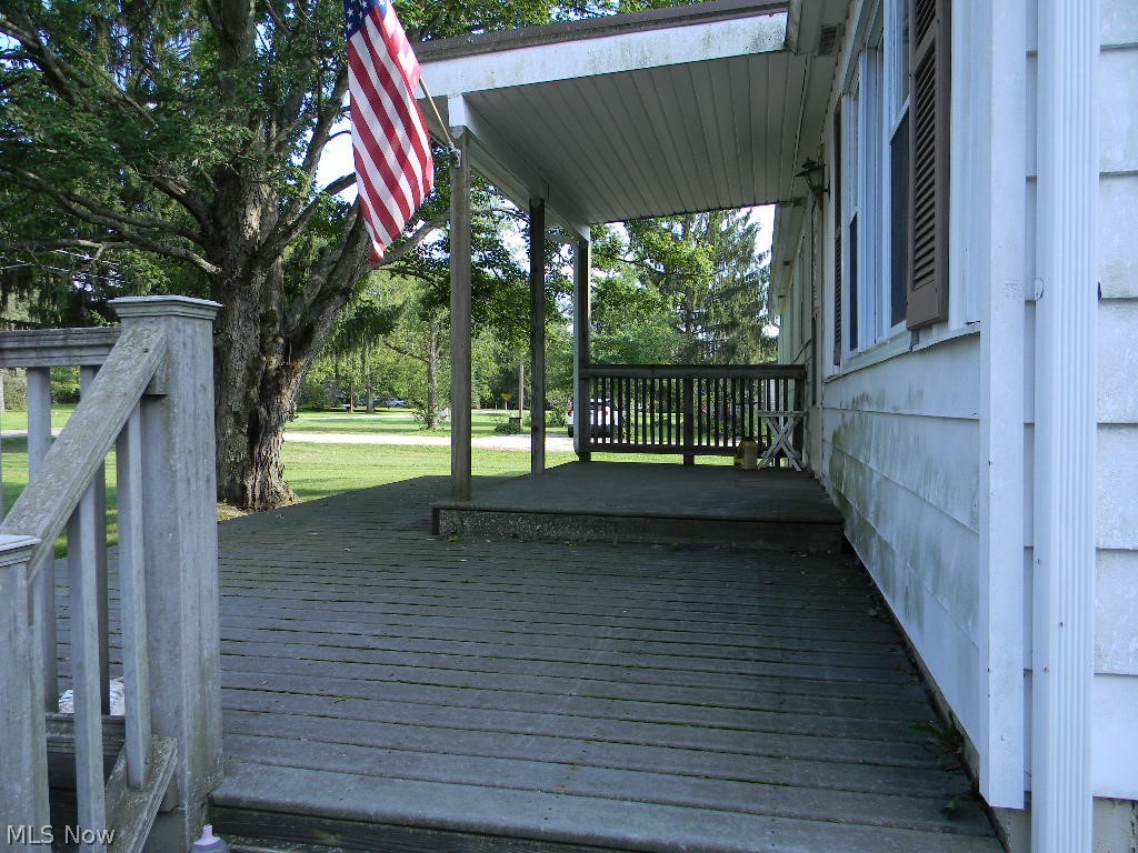 6295 Love Warner Road Cortland OH 44410