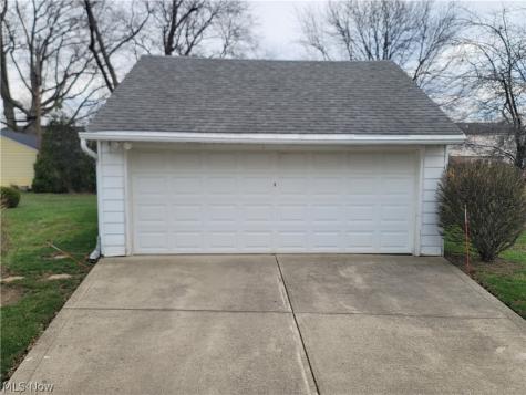 5093 Nan Linn Drive Willoughby OH 44094