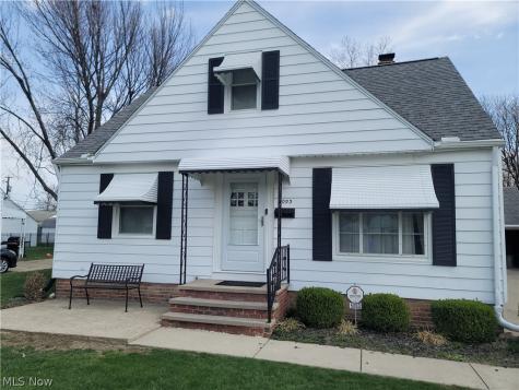 5093 Nan Linn Drive Willoughby OH 44094
