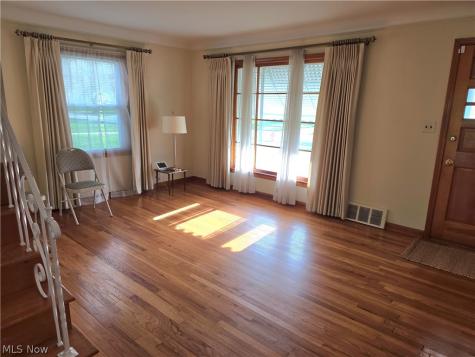 5093 Nan Linn Drive Willoughby OH 44094