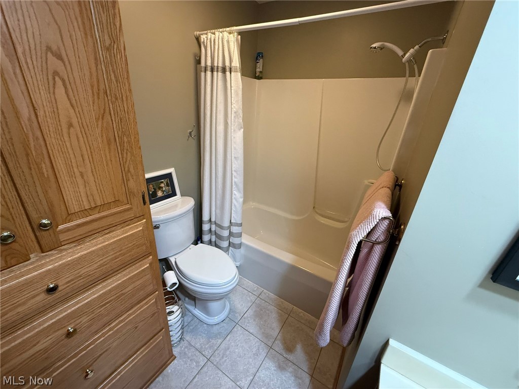 256 Clarence Drive SE New Philadelphia OH 44663
